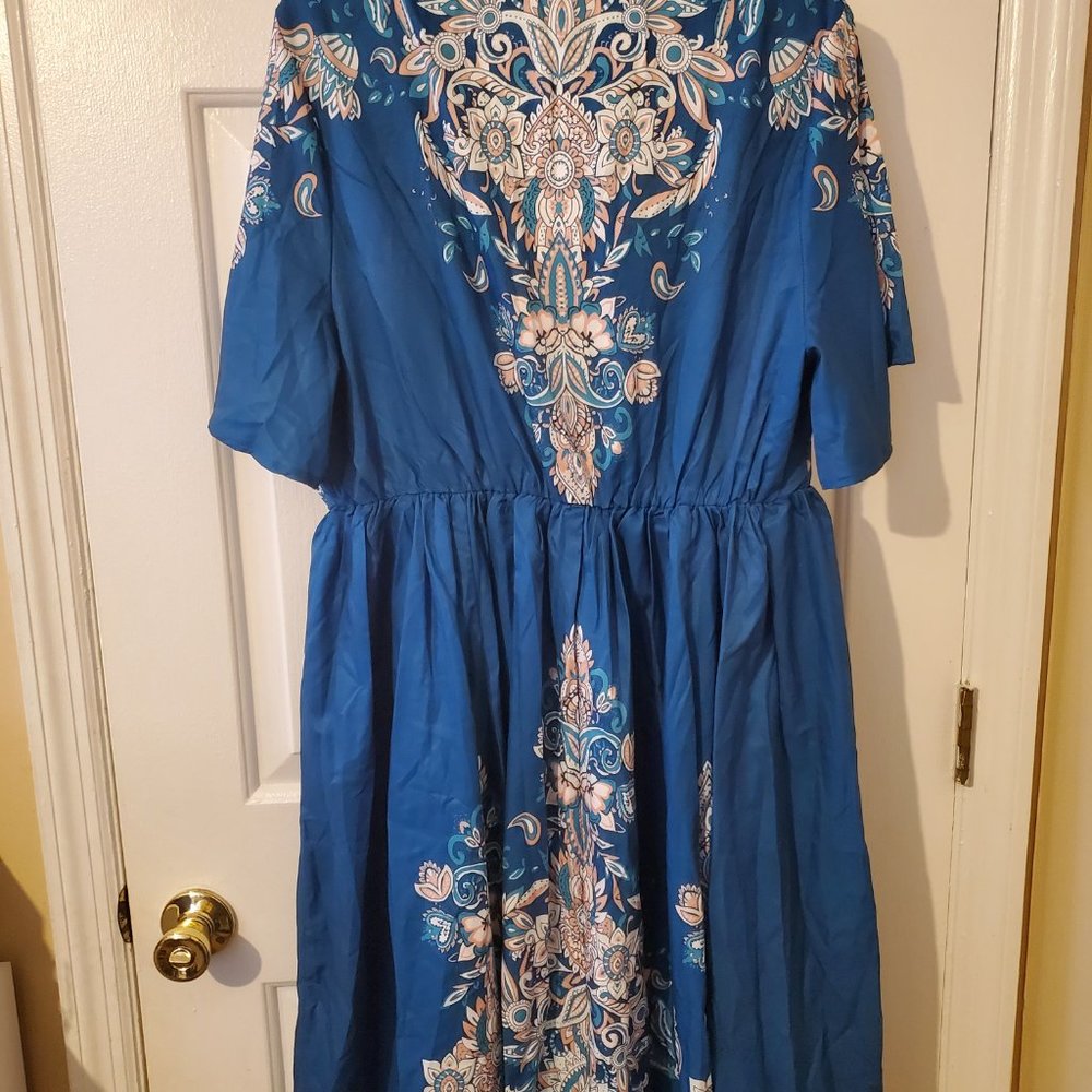 Bloomchic Bandana Floral & Paisley Pocket Knee Dress Size 12 - Picture 8 of 9